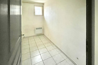 location appartement senas 13560