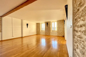 location appartement senas 13560