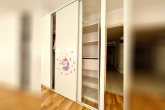 location appartement senas 13560
