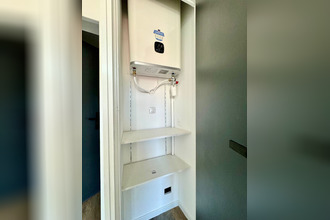 location appartement senas 13560