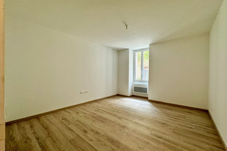 location appartement senas 13560