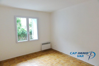location appartement signes 83870