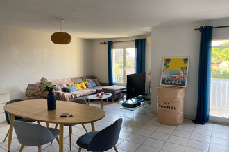 location appartement st-cyr-sur-mer 83270