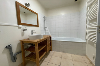 location appartement stes 17100