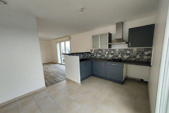 location appartement stes 17100
