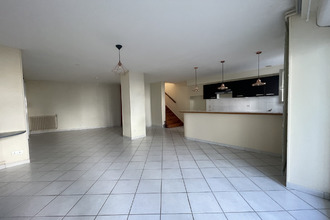 location appartement stes 17100