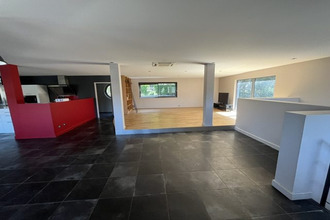 Ma-Cabane - Location Appartement Tournon-sur-Rhône, 320 m²