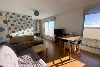 location appartement trelaze 49800