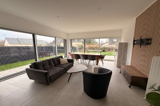 location appartement trelaze 49800