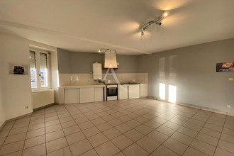 location appartement trelaze 49800