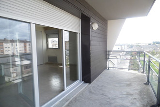 location appartement trelaze 49800