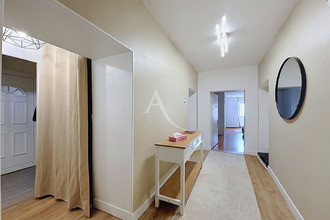 location appartement trelaze 49800