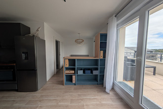 location appartement trelaze 49800