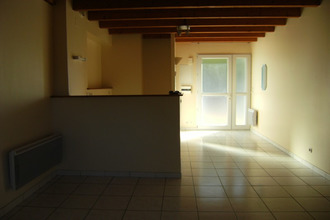 location appartement trelaze 49800