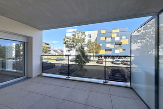 location appartement trelaze 49800