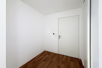 location appartement trelaze 49800