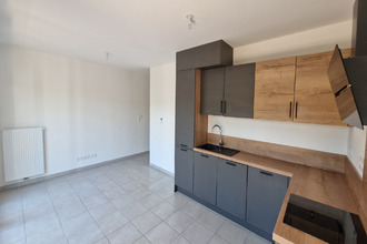 location appartement trets 13530