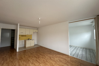 location appartement vaux-le-penil 77000