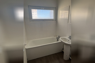 Ma-Cabane - Location Appartement VENISSIEUX, 76 m²
