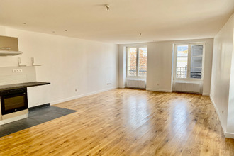 Ma-Cabane - Location Appartement VERSAILLES, 68 m²