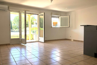 Ma-Cabane - Location Appartement VILLENEUVE-LES-AVIGNON, 61 m²