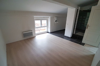 location appartement vins-sur-caramy 83170