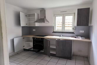 Ma-Cabane - Location Appartement Vittel, 52 m²