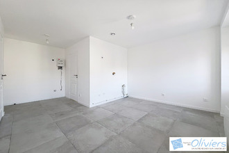 location appartement voisins-le-bretonneux 78960