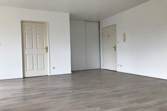 location appartement voisins-le-bretonneux 78960