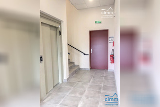 location boutique mazan 84380