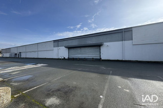 location boutique mirebeau 86110