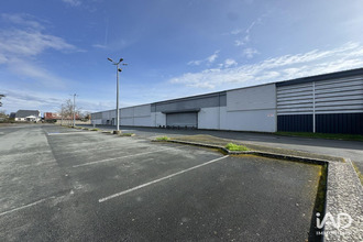 location boutique mirebeau 86110