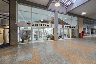 location boutique oyonnax 01100