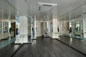 location boutique paris 75008