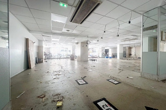 location boutique paris 75018