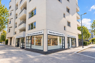 location boutique paris 75019