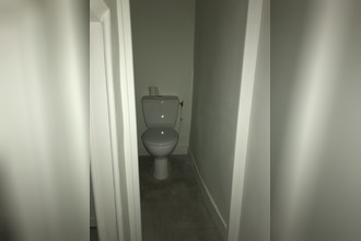 location boutique pont-de-l-arche 27340