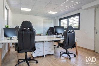 location boutique signes 83870