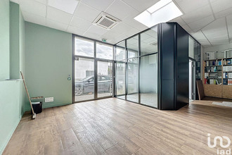 location boutique st-priest 69800