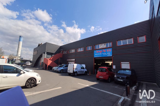 location boutique vaux-le-penil 77000