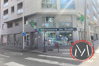 Ma-Cabane - Location Divers LYON 7EME, 141 m²