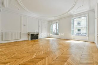 location divers paris 75008