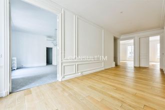 location divers paris 75008