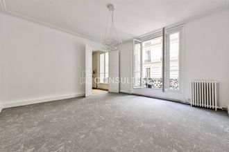 location divers paris 75008