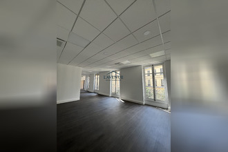Ma-Cabane - Location Divers Paris, 150 m²