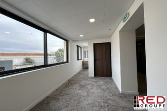 Ma-Cabane - Location Divers Vitrolles, 188 m²