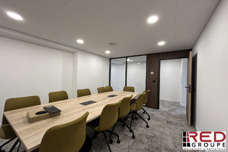 Ma-Cabane - Location Divers Vitrolles, 188 m²