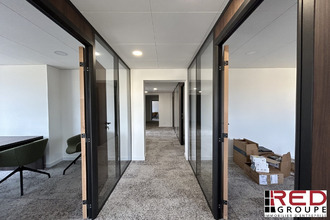 Ma-Cabane - Location Divers Vitrolles, 188 m²