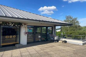 Ma-Cabane - Location Local commercial AVANNE-AVENEY, 61 m²