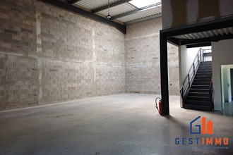 Ma-Cabane - Location Local commercial Blanquefort, 208 m²